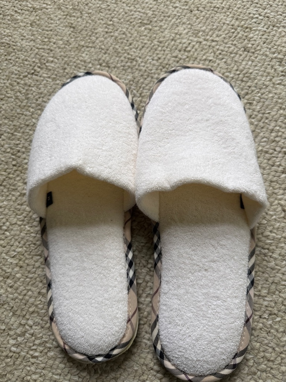 Burberry White Beige Plaid Lined Women's Slippers